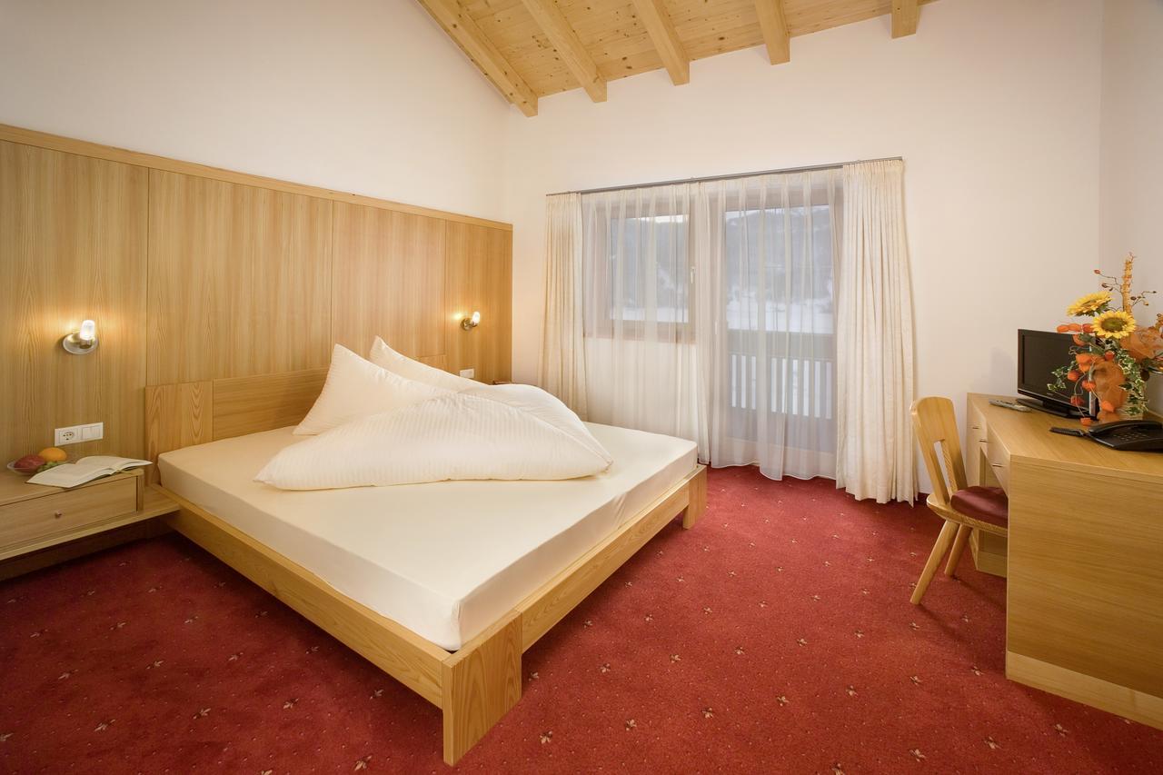 Residence Garni Alpenstern Resia Εξωτερικό φωτογραφία